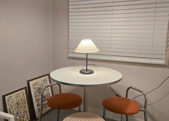 Appartement Petit Yeonnam #홍대입구역도보15분 #가좌역도보6분 #연남동 #명동 #감성숙소 #셀프체크인 #hongdae #yeonnam #연남신촌경의선숲길 #2brnetflix