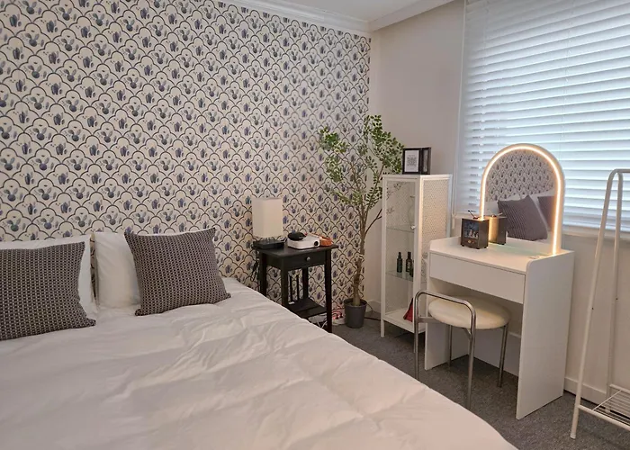 Appartement Petit Yeonnam #홍대입구역도보15분 #가좌역도보6분 #연남동 #명동 #감성숙소 #셀프체크인 #hongdae #yeonnam #연남신촌경의선숲길 #2brnetflix