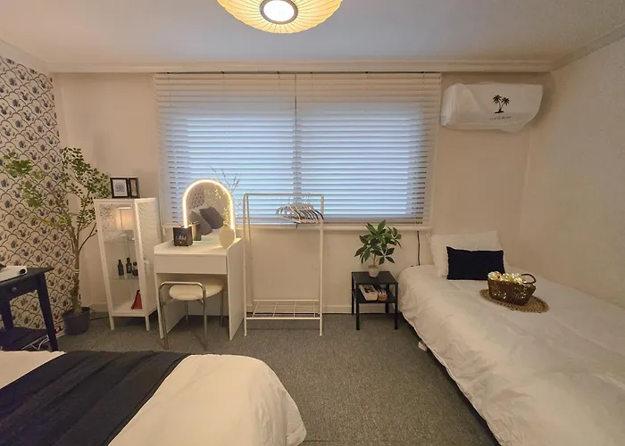Appartement Petit Yeonnam #홍대입구역도보15분 #가좌역도보6분 #연남동 #명동 #감성숙소 #셀프체크인 #hongdae #yeonnam #연남신촌경의선숲길 #2brnetflix *